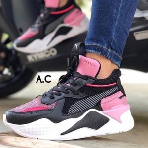 Fashion woman Sneakers